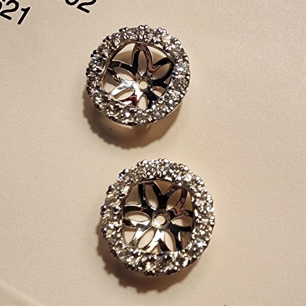 Diamond earring jacket. - Picture 15 of 16